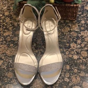 Bandolino NWOT evening shoes!